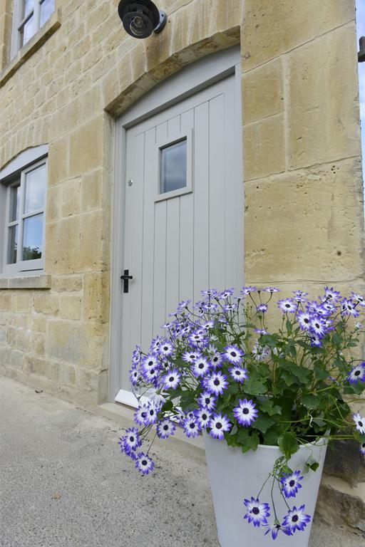 Walnut Cottage Moreton-in-Marsh ภายนอก รูปภาพ